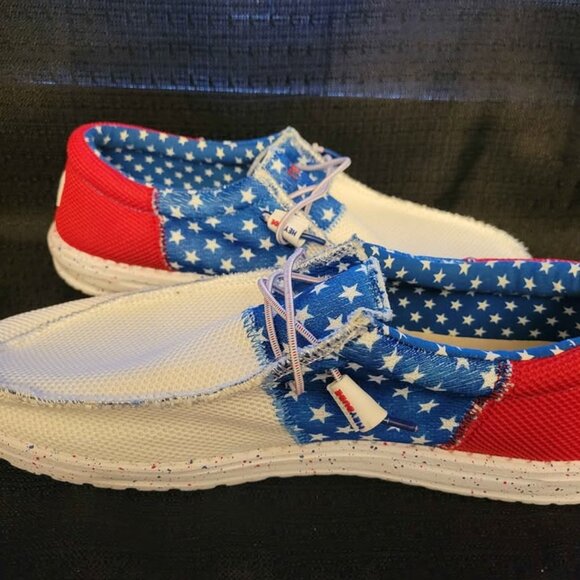 Hey Dude Wally Sox Tri American Patriotic Flag - Picture 2 of 4